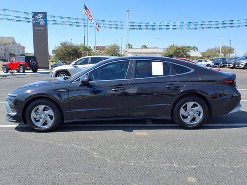 2025 Hyundai SONATA SE