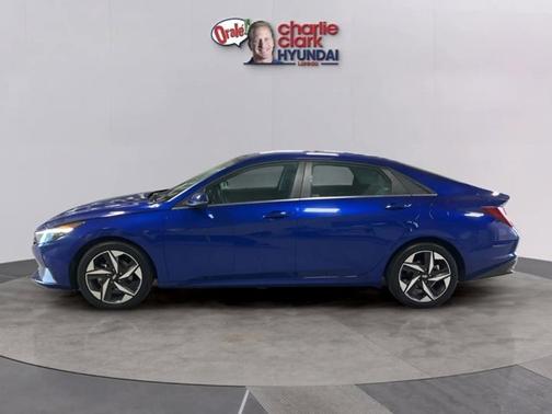 2022 Hyundai ELANTRA Limited