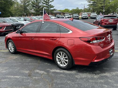 Scarlet Red 2019 Hyundai SONATA SE