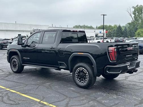 2024 GMC Sierra 2500 AT4