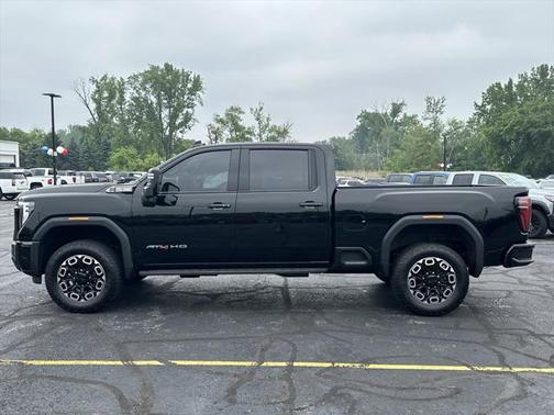 2024 GMC Sierra 2500 AT4