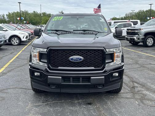AGATE BLACK 2019 Ford F-150 XL