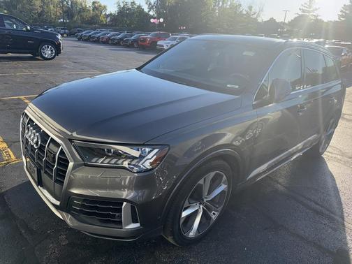 2021 Audi Q7 55 Prestige