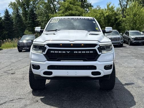 Bright White Clearcoat 2022 RAM 1500 Laramie
