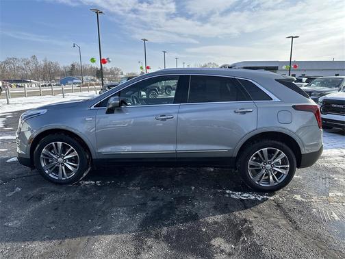 2025 Cadillac XT5 Premium Luxury