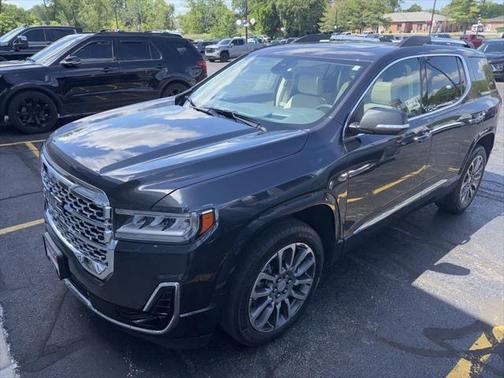 2022 GMC Acadia Denali