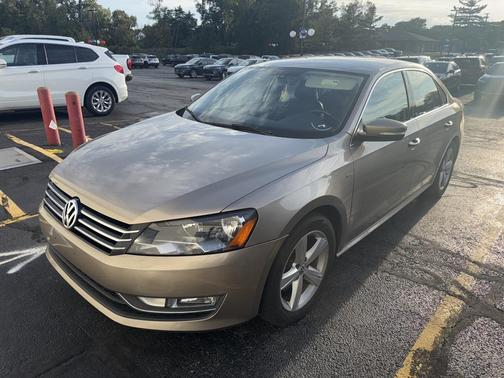 2015 Volkswagen Passat 1.8T Limited Edition