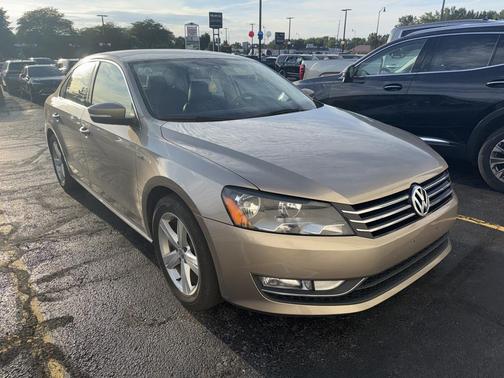 2015 Volkswagen Passat 1.8T Limited Edition
