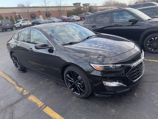 2022 Chevrolet Malibu FWD LT