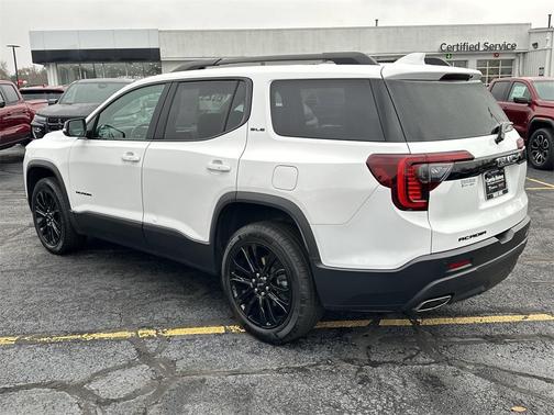 2023 GMC Acadia FWD SLE