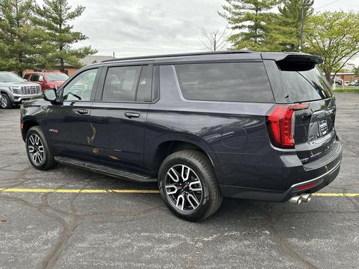 Titanium Rush Metallic 2023 GMC Yukon XL 4WD AT4
