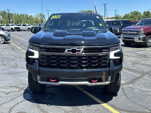 Black 2023 Chevrolet Silverado 1500 ZR2