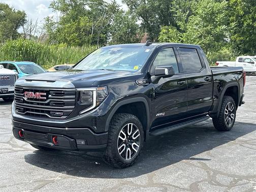 2024 GMC Sierra 1500 AT4
