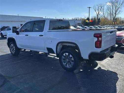 2024 Chevrolet Silverado 2500 Custom