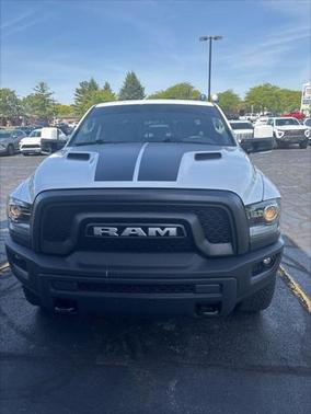 2019 RAM 1500 Classic Warlock Crew Cab 4x4 5'7' Box