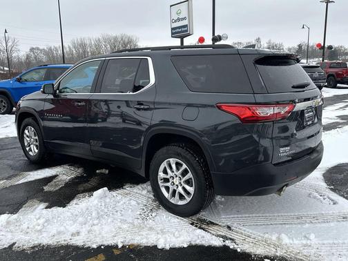 2021 Chevrolet Traverse LT Cloth