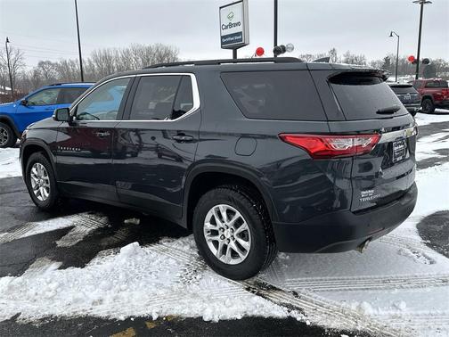 2021 Chevrolet Traverse LT Cloth