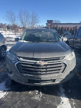 2021 Chevrolet Traverse LT Cloth
