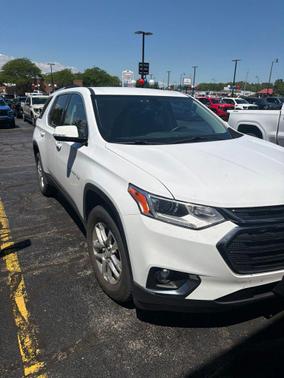 Summit White 2018 Chevrolet Traverse LT Cloth