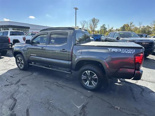 2018 Toyota Tacoma TRD Sport