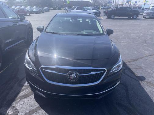 Black Onyx 2018 Buick LaCrosse Premium