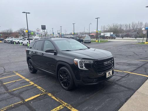 Ebony Twilight Metallic 2023 GMC Terrain SLE