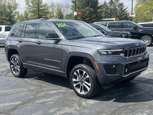 Baltic Gray Metallic Clearcoat 2024 Jeep Grand Cherokee Overland