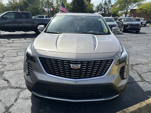 2023 Cadillac XT4 Premium Luxury