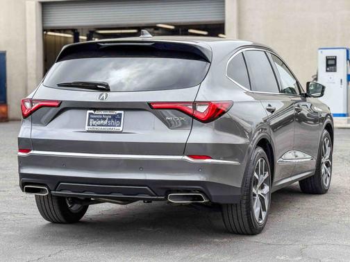 Liquid Carbon Metallic 2023 Acura MDX