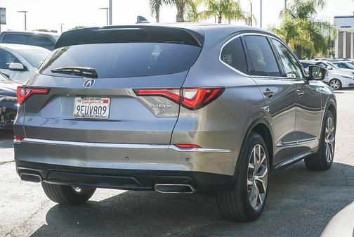 2023 Acura MDX 