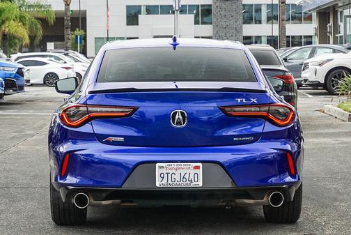 2025 Acura TLX 