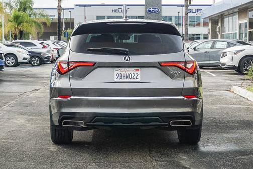 2022 Acura MDX 