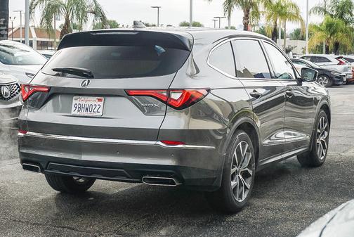 2022 Acura MDX 