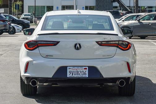 2025 Acura TLX 