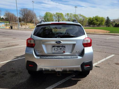 Ice Silver Metallic 2014 Subaru XV Crosstrek 2.0i Premium