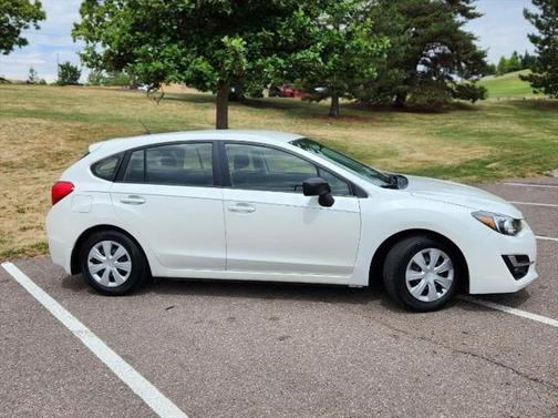 2016 Subaru Impreza 2.0i