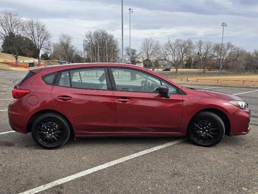 2019 Subaru Impreza 2.0i