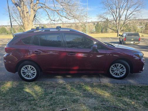 2017 Subaru Impreza 2.0i Premium