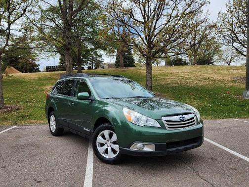 Cypress Green Pearl 2011 Subaru Outback 2.5 i Premium