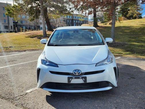 2019 Toyota Prius L