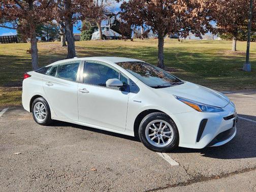 2019 Toyota Prius L