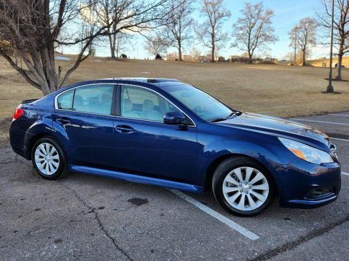 2010 Subaru Legacy Premium
