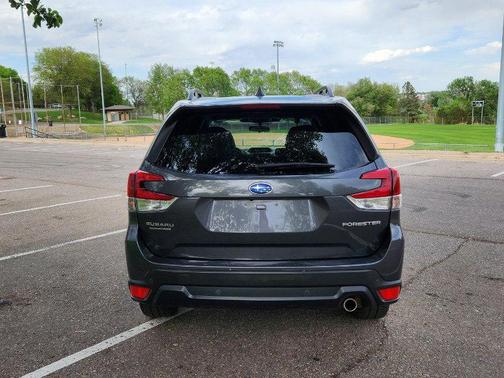 Magnetite Gray Metallic 2023 Subaru Forester Limited
