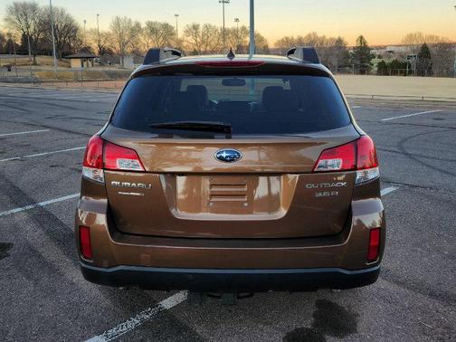 2012 Subaru Outback 3.6R Limited