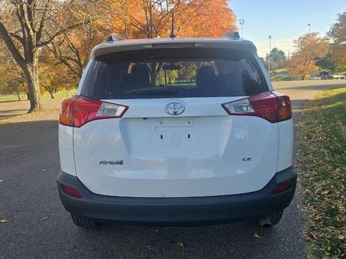 2014 Toyota RAV4 LE