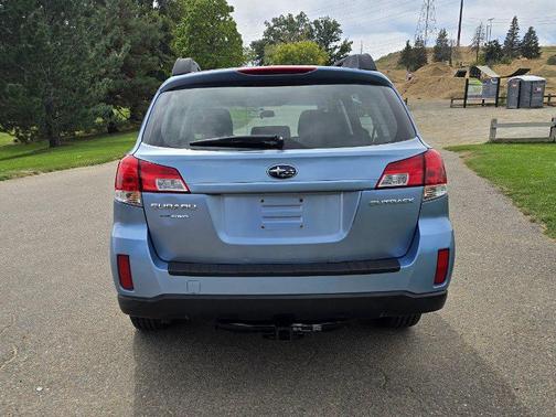 2011 Subaru Outback 2.5i