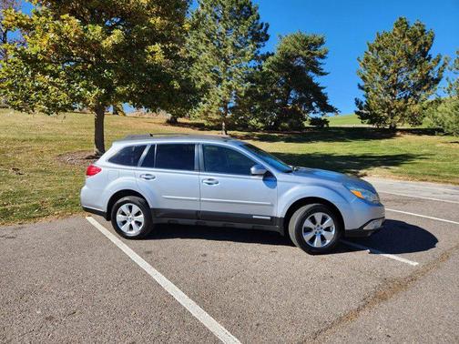 2012 Subaru Outback 2.5i Limited