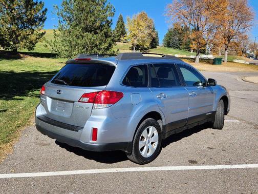 2012 Subaru Outback 2.5i Limited