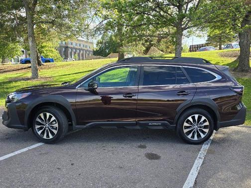 BURGUN 2024 Subaru Outback Limited