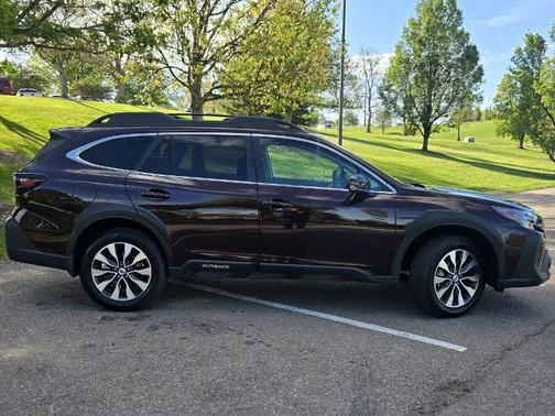 BURGUN 2024 Subaru Outback Limited